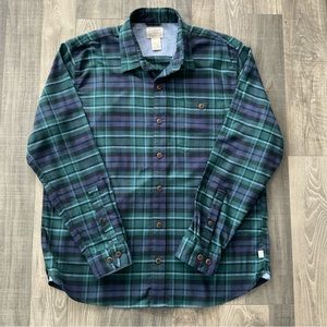 LL Bean BeanFlex All Season Flannel Shirt
513053
Men’s Medium
Green Purple Black